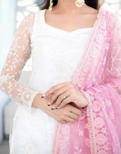 White Kurta set with Heavy Thread Work Dupatta (Set Of 3)